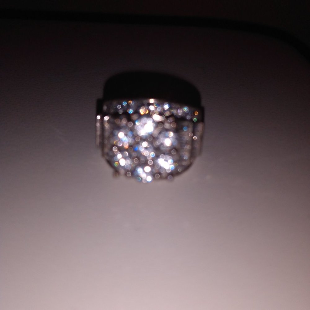 Bella Luce cluster ring